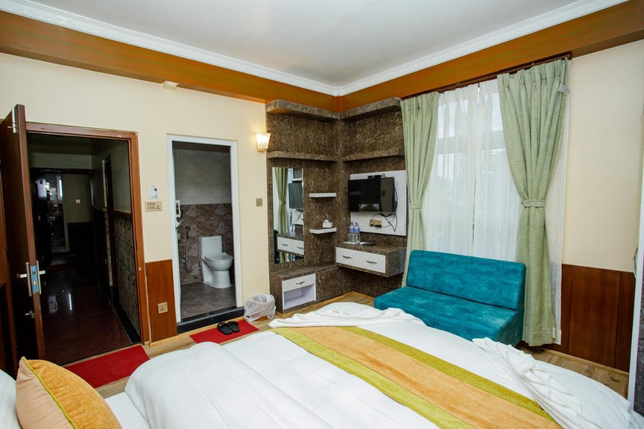 Gauri Shankar Hotel Нагаркот Экстерьер фото
